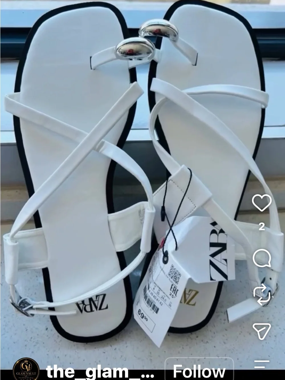 NEW Zara White Strappy Flat Sandals with Silver Toe Ring Accent
